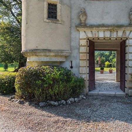 Chateau De Maillat Exterior photo