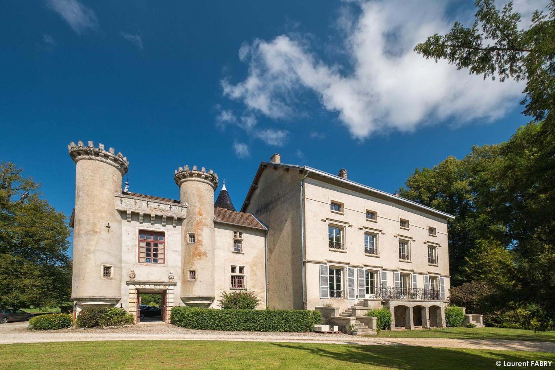 Chateau De Maillat Exterior photo